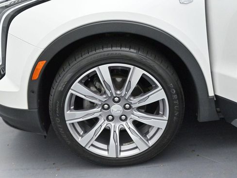 Used 2021 Cadillac XT4 Premium Luxury w/ Technology Package AWD/4WD image 38