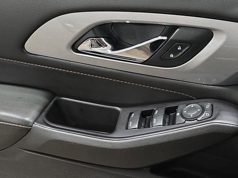 Certified 2019 Chevrolet Traverse LT AWD/4WD image 29