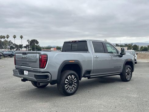 New 2026 GMC Sierra 2500 Denali Ultimate w/ Max Trailering Package AWD/4WD image 3