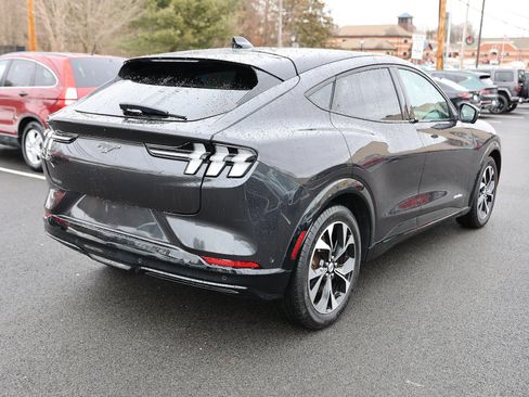 Used 2022 Ford Mustang Mach-E Premium image 7