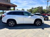 Used 2016 Toyota Highlander XLE image 4