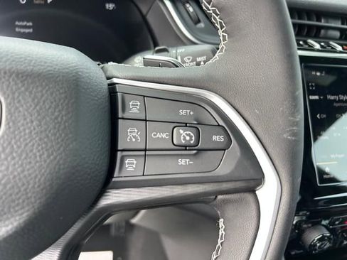 New 2025 Jeep Grand Cherokee L Altitude image 21