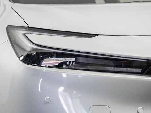 New 2026 Toyota Prius Plug-In Hybrid FWD image 13