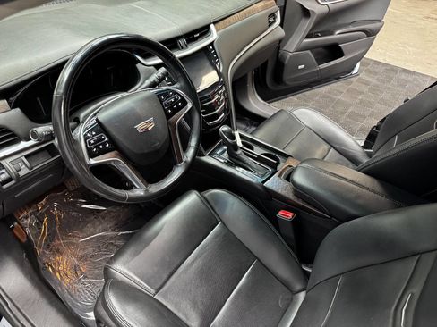 Used 2018 Cadillac XTS Luxury image 25