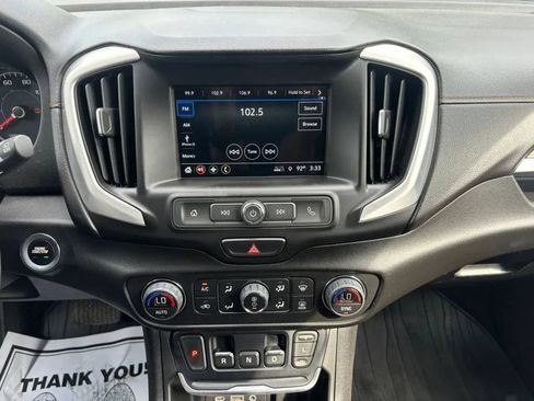 Used 2018 GMC Terrain SLE w/ Driver Convenience Package AWD/4WD image 17