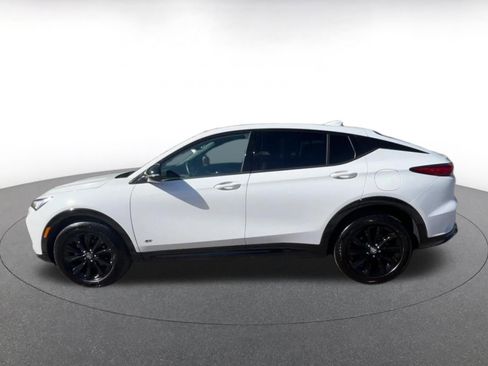 Used 2025 Buick Envista Sport Touring image 9