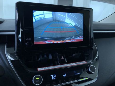 Certified 2025 Toyota Corolla LE image 27