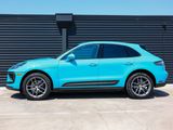 Certified 2022 Porsche Macan image 2