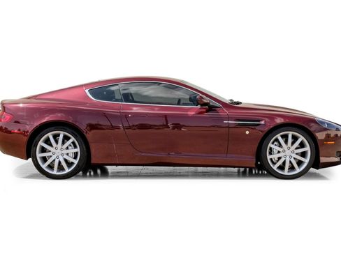 Used 2005 Aston Martin DB9 Coupe RWD image 7