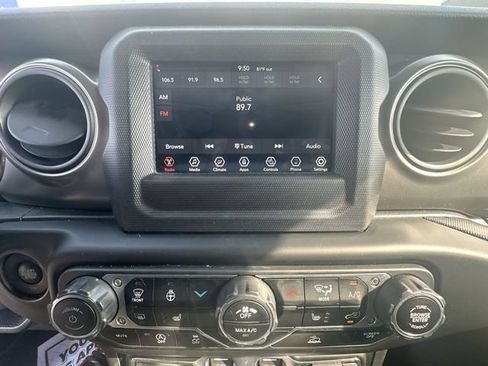 Used 2023 Jeep Wrangler Unlimited Sport AWD/4WD image 18