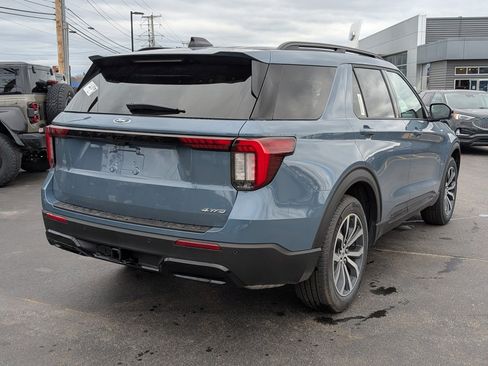New 2026 Ford Explorer ST-Line image 4