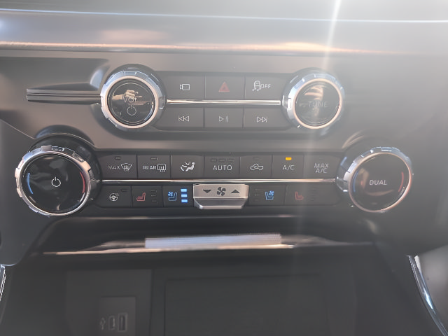 Used 2025 Ford F150 King Ranch w/ FX4 Off-Road Package AWD/4WD image 14