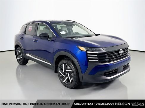 New 2026 Nissan Kicks SV w/ SV Premium Package image 3