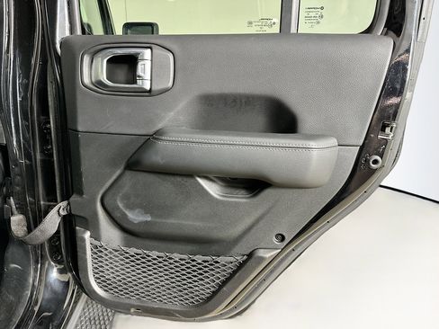 Used 2022 Jeep Wrangler Sahara w/ Cold Weather Group image 30