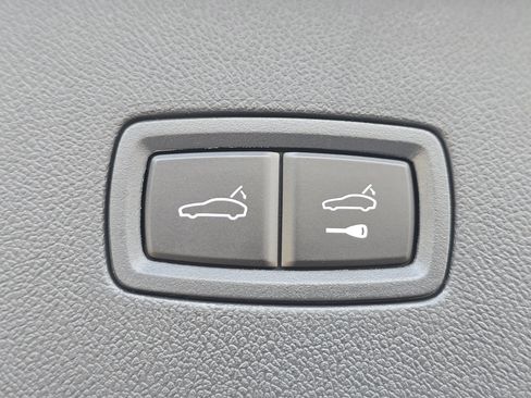 New 2026 Porsche Cayenne GTS image 16