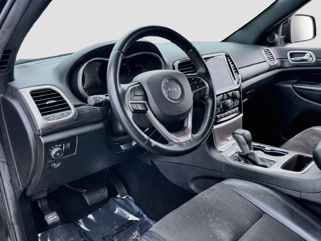 Certified 2021 Jeep Grand Cherokee Laredo X RWD image 9