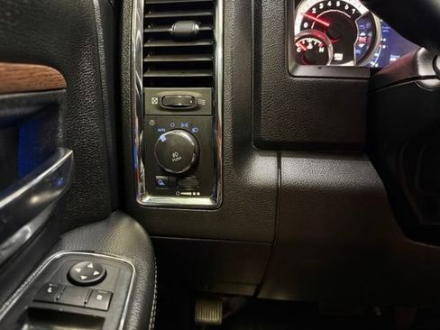 Used 2017 RAM 1500 Laramie AWD/4WD image 16