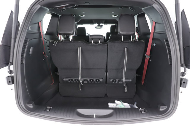New 2027 Chrysler Pacifica Select FWD image 29