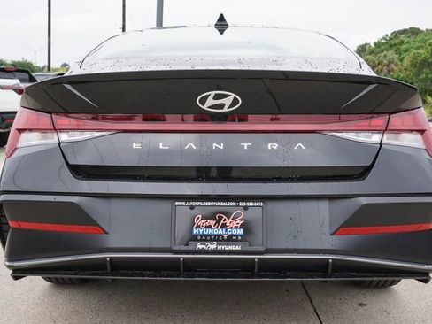 New 2026 Hyundai Elantra SEL Sport Premium FWD image 6