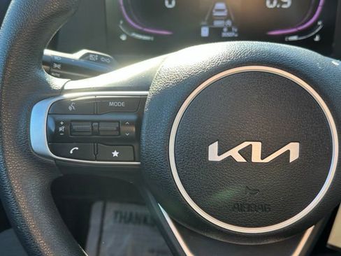 Used 2024 Kia Sportage LX image 21