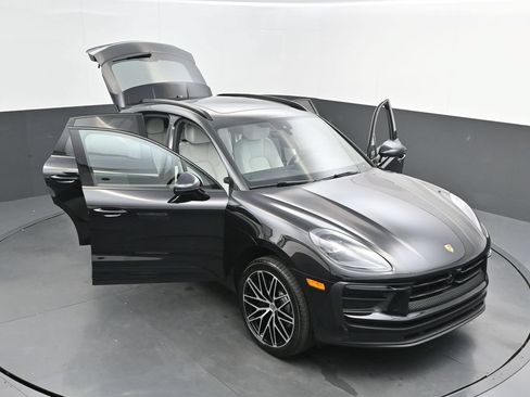 New 2026 Porsche Macan AWD/4WD image 45