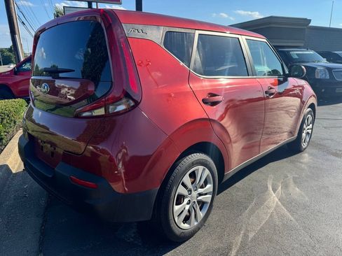 Used 2021 Kia Soul LX FWD image 5