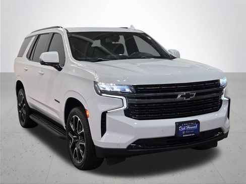 Used 2021 Chevrolet Tahoe RST w/ Luxury Package AWD/4WD image 32
