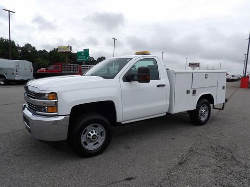 Used 2016 Chevrolet Silverado 2500 W/T w/ WT Fleet Convenience Package RWD image 3