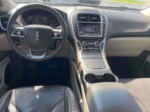 Used 2019 Lincoln Nautilus Reserve AWD/4WD image 14