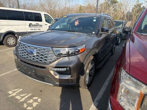 Used 2021 Ford Explorer Platinum w/ Equipment Group 601A image 13