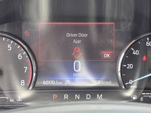 Used 2020 Ford Explorer XLT w/ Equipment Group 202A AWD/4WD image 11
