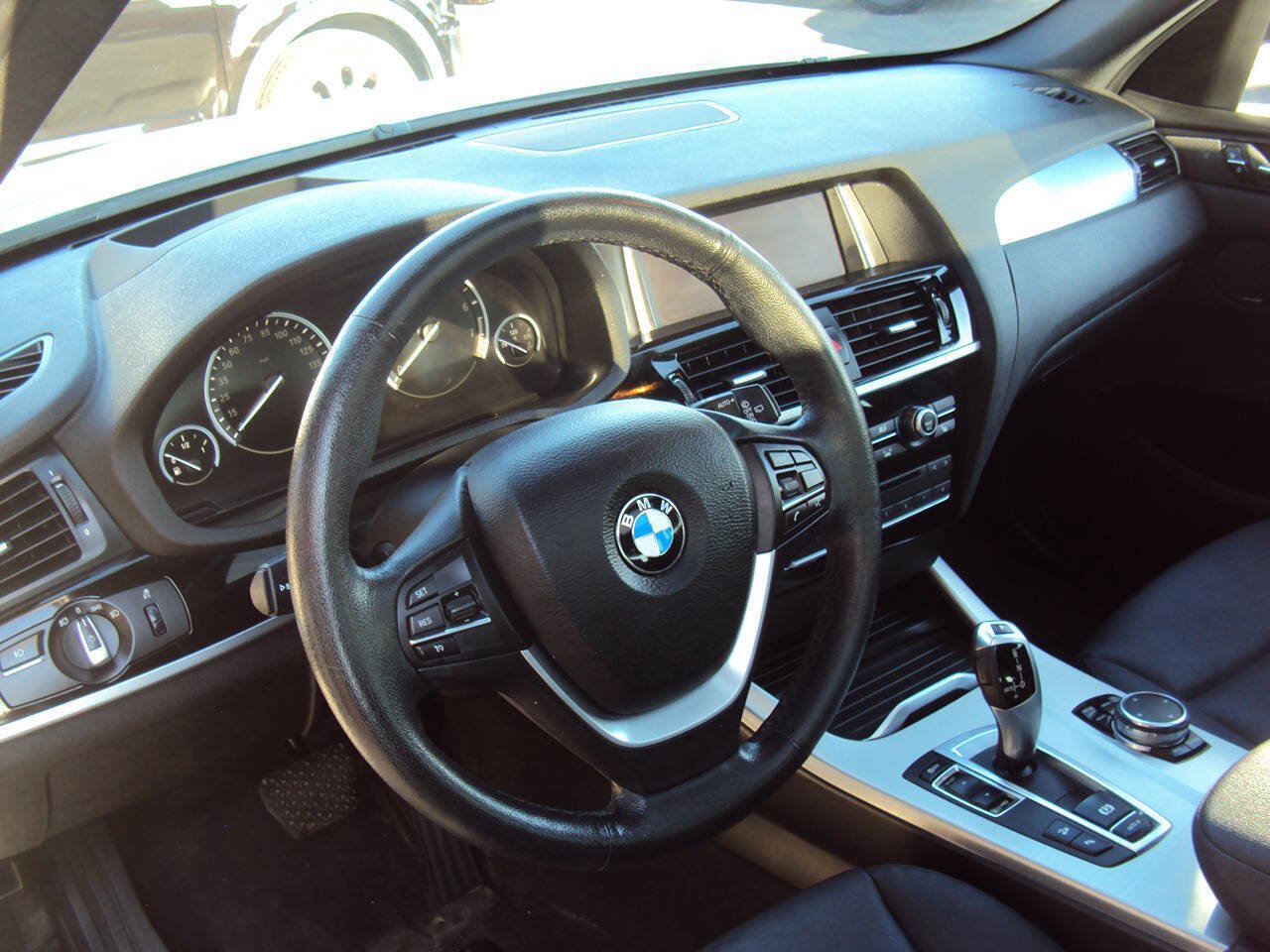 Used 2016 BMW X3 xDrive28i AWD/4WD image 12
