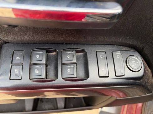 Used 2018 Chevrolet Silverado 1500 LT w/ Texas Edition AWD/4WD image 15