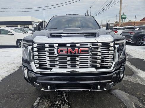 Certified 2025 GMC Sierra 2500 Denali w/ Denali Reserve Package image 2
