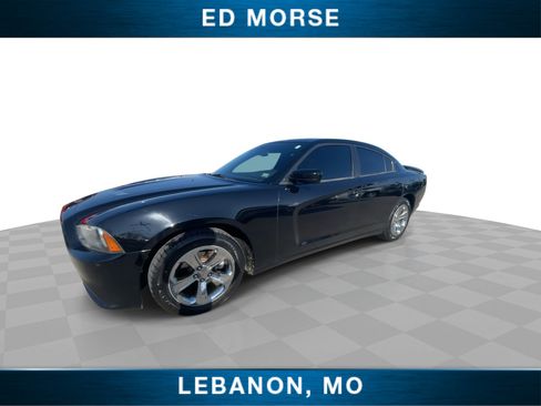 Used 2014 Dodge Charger SE w/ Sport Appearance Group image 4