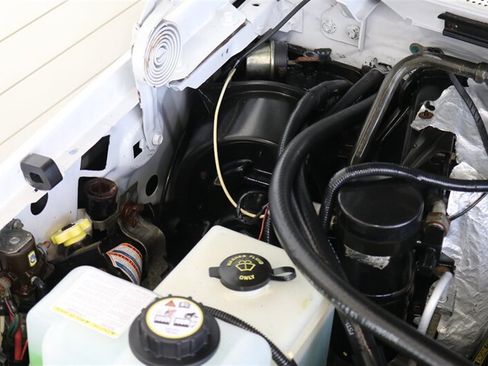 Used 1996 Ford F250 4x4 Regular Cab image 40