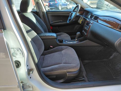 Used 2011 Chevrolet Impala LS image 12