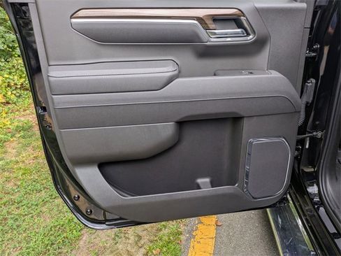 New 2025 Chevrolet Silverado 1500 LT image 23