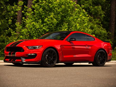 Used 2017 Ford Mustang Shelby GT350 w/ Electronics Package RWD image 26