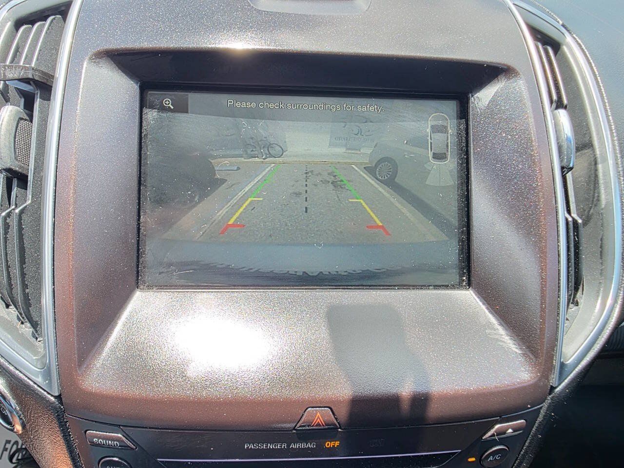 Used 2015 Ford Edge Titanium w/ Technology Package AWD/4WD image 16