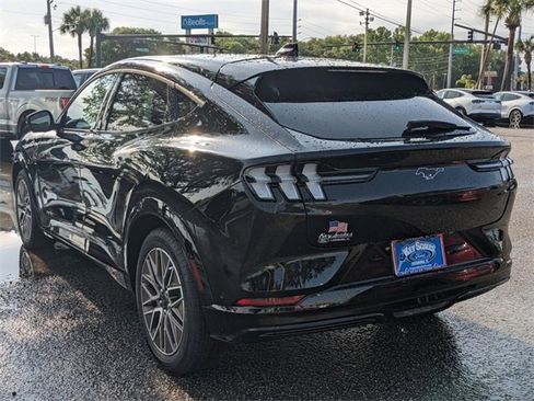 New 2024 Ford Mustang Mach-E Premium image 17