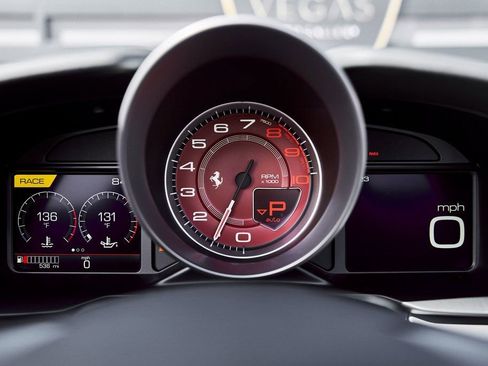 Used 2022 Ferrari F8 Tributo RWD image 64