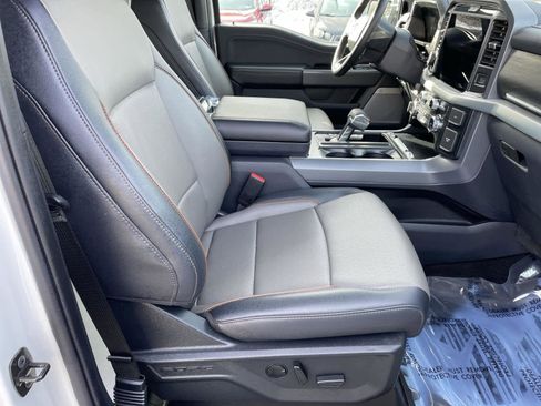 Used 2025 Ford F150 Lariat w/ Equipment Group 501A Mid image 17