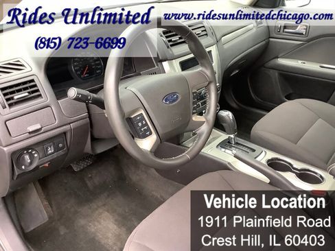 Used 2011 Ford Fusion Base image 12
