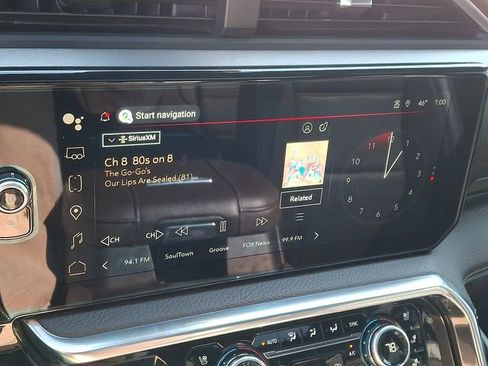 Used 2024 GMC Sierra 3500 Denali w/ Denali Reserve Package image 18