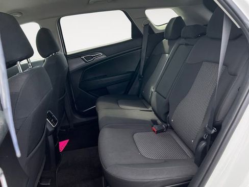 Used 2023 Kia Sportage LX AWD/4WD image 13