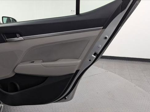 Used 2020 Hyundai Elantra SEL image 20