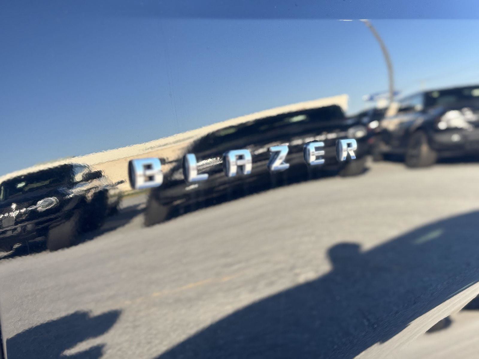 Used 2021 Chevrolet Blazer LT AWD/4WD image 7