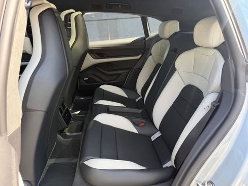 Certified 2022 Porsche Taycan 4S AWD/4WD image 19