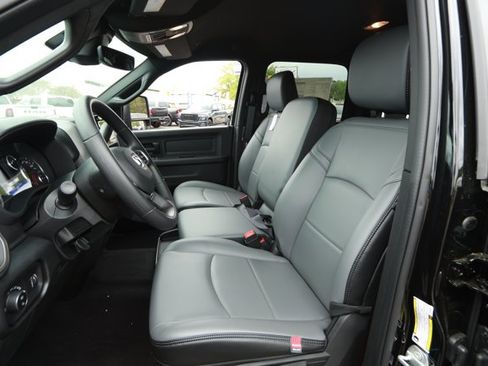 New 2026 RAM 3500 Tradesman AWD/4WD image 24